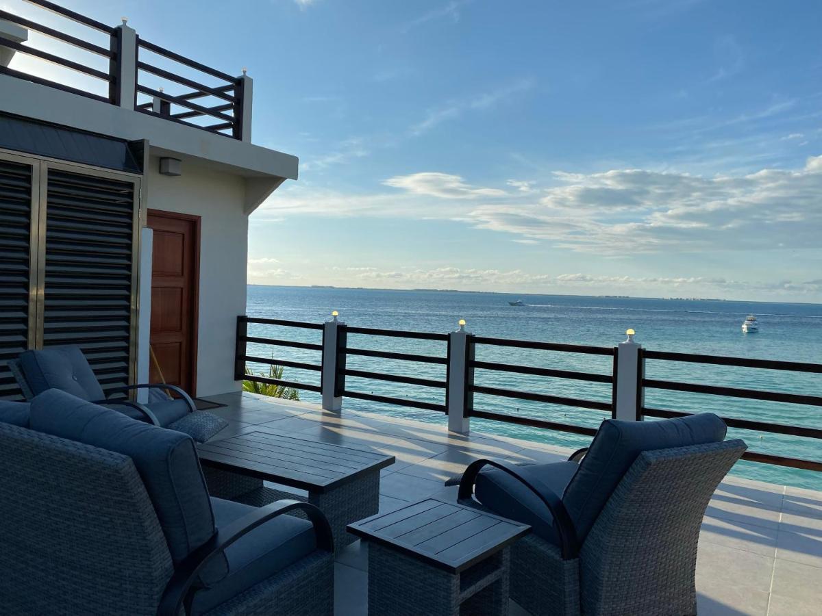 Cuxos Hotel Beachfront إيسلا موخيريس المظهر الخارجي الصورة