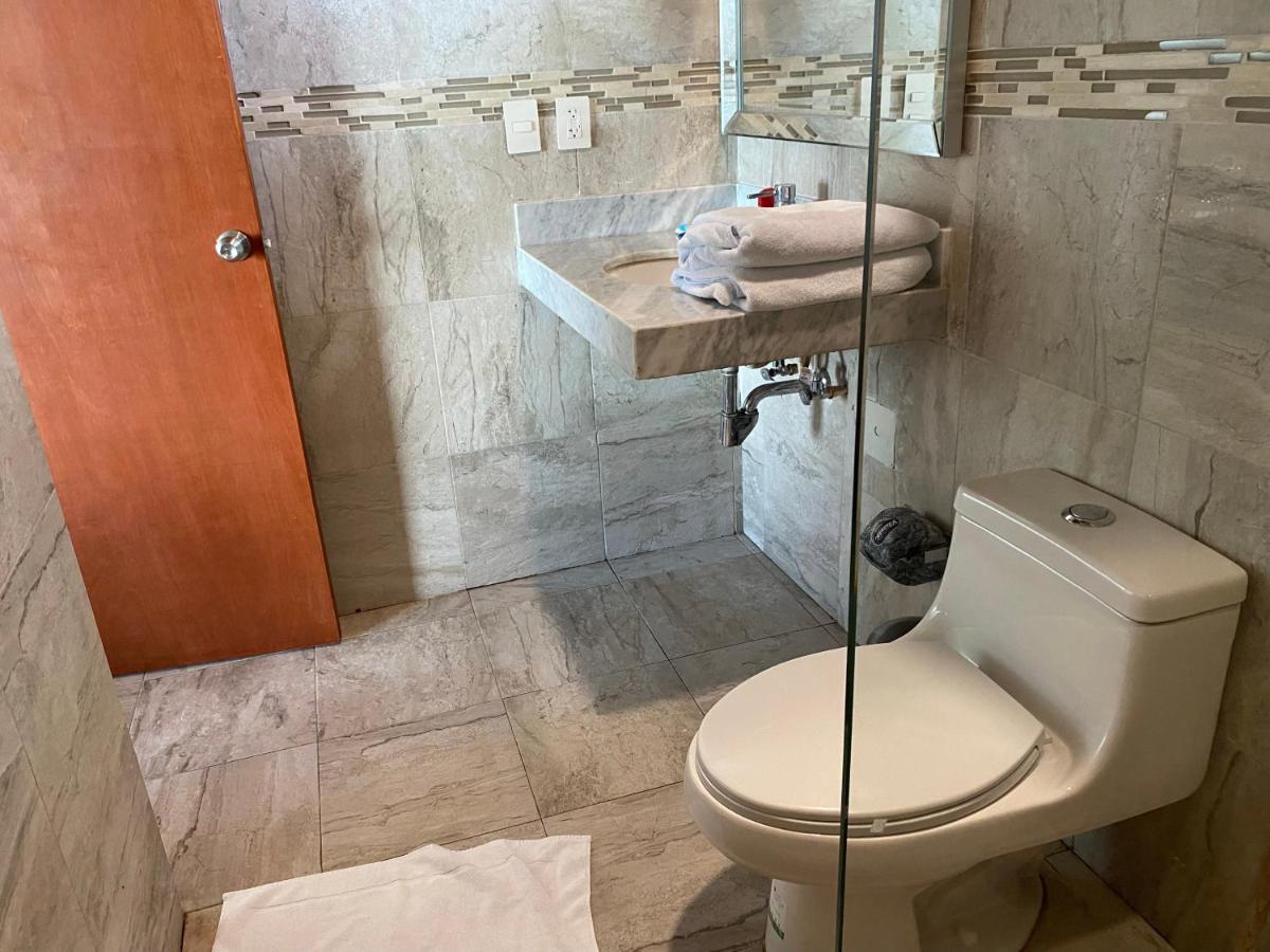 Cuxos Hotel Beachfront إيسلا موخيريس المظهر الخارجي الصورة