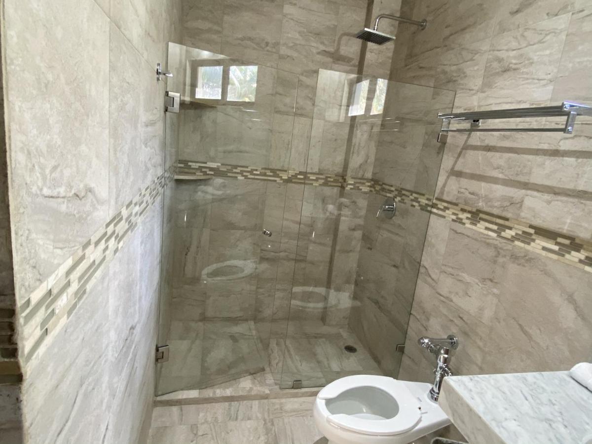 Cuxos Hotel Beachfront إيسلا موخيريس المظهر الخارجي الصورة