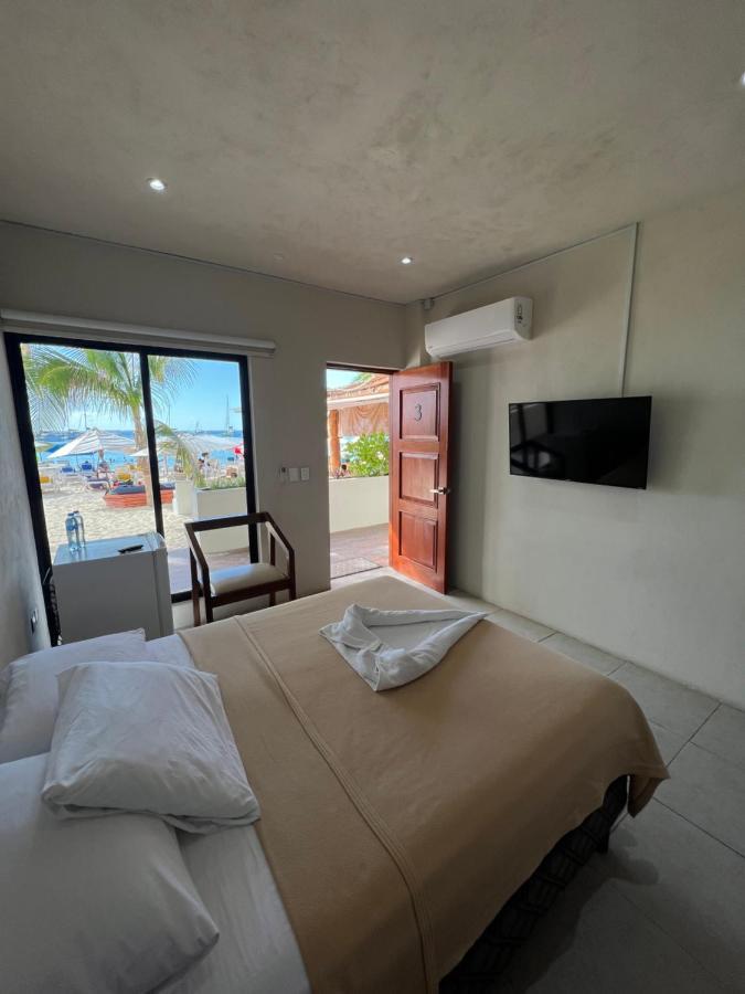 Cuxos Hotel Beachfront إيسلا موخيريس المظهر الخارجي الصورة