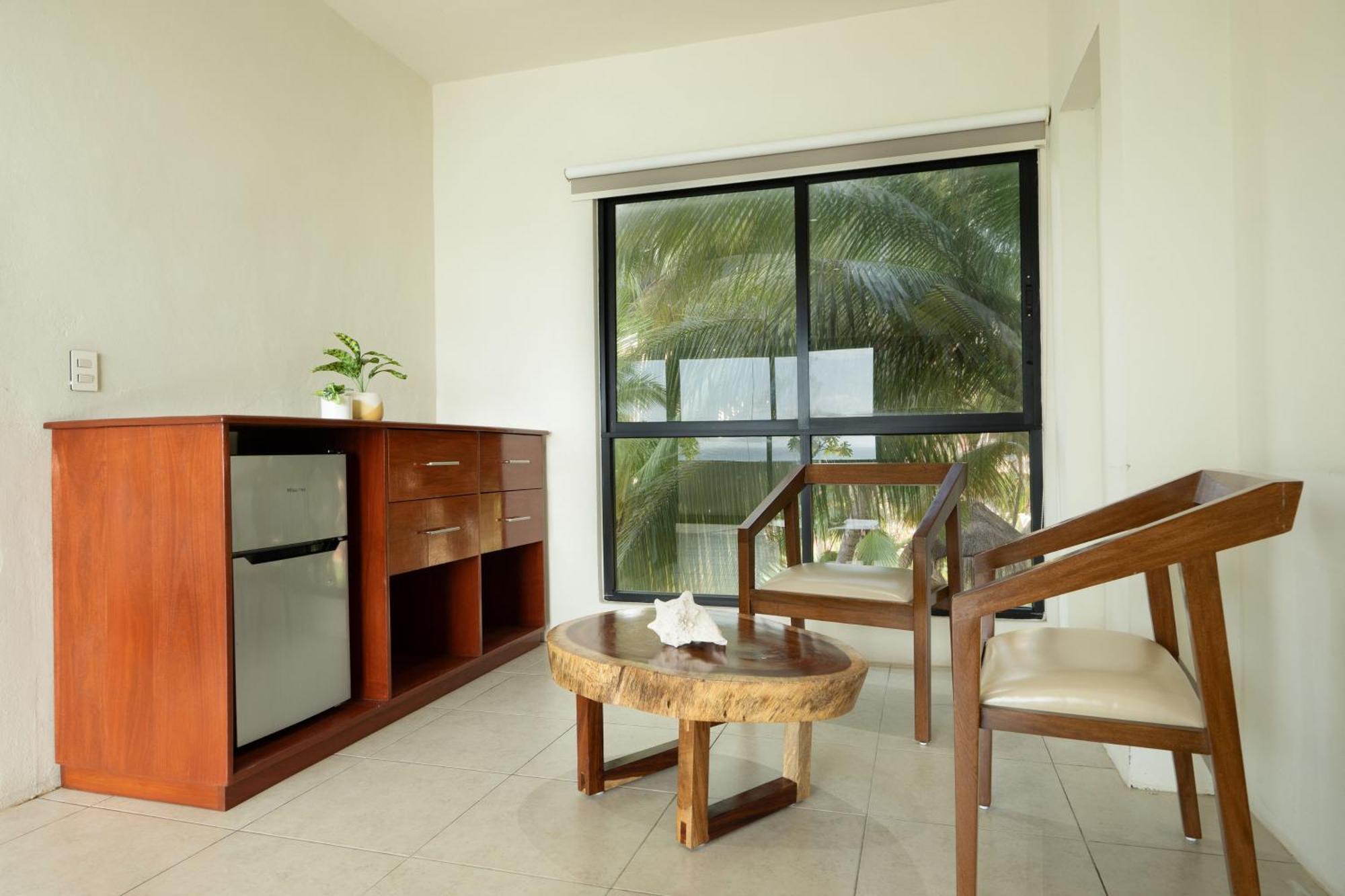 Cuxos Hotel Beachfront إيسلا موخيريس المظهر الخارجي الصورة